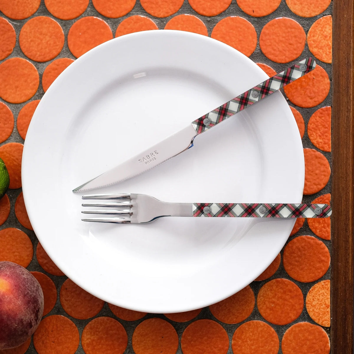 Bistrot 5 Piece Place Setting | White Tartan - Sabre - Bluecashew Kitchen Homestead