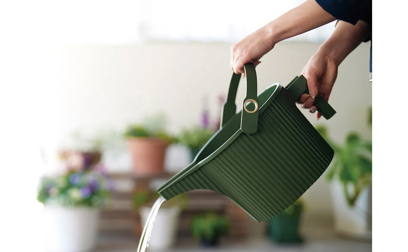 Hachiman Garden Beetle Watering Can | Large