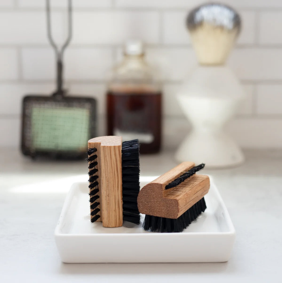 Pocket Nail Brush | Oak - Earth & Nest - bluecashew kitchen homestead