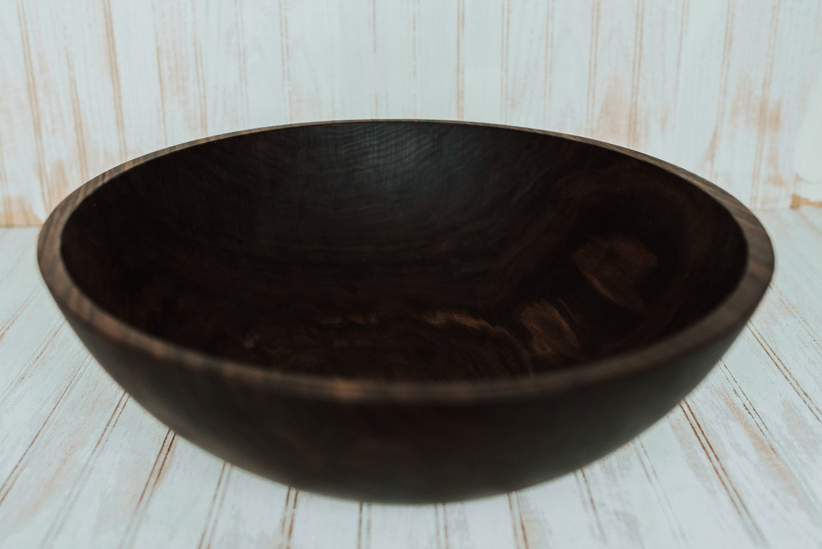 15" Walnut Bowl with Bee's Oil Finish - Holland Bowl Mill - Bluecashew Kitchen Homestead