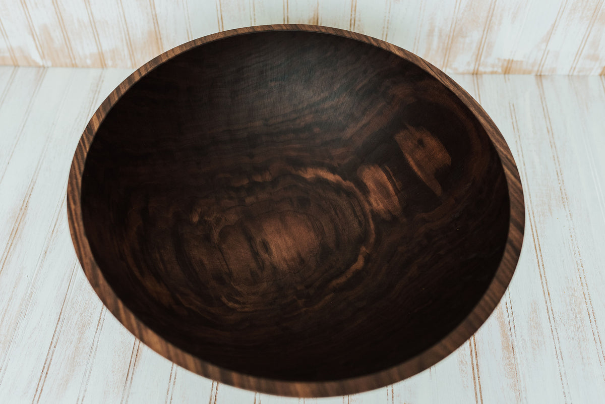 15" Walnut Bowl with Bee's Oil Finish - Holland Bowl Mill - Bluecashew Kitchen Homestead
