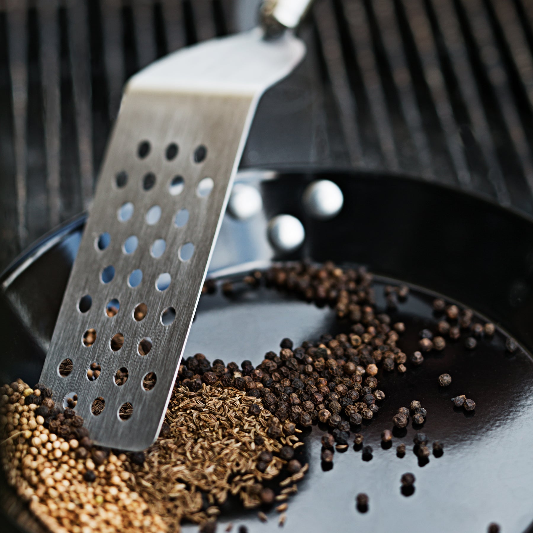 Rösle Perforated Angled Spatula