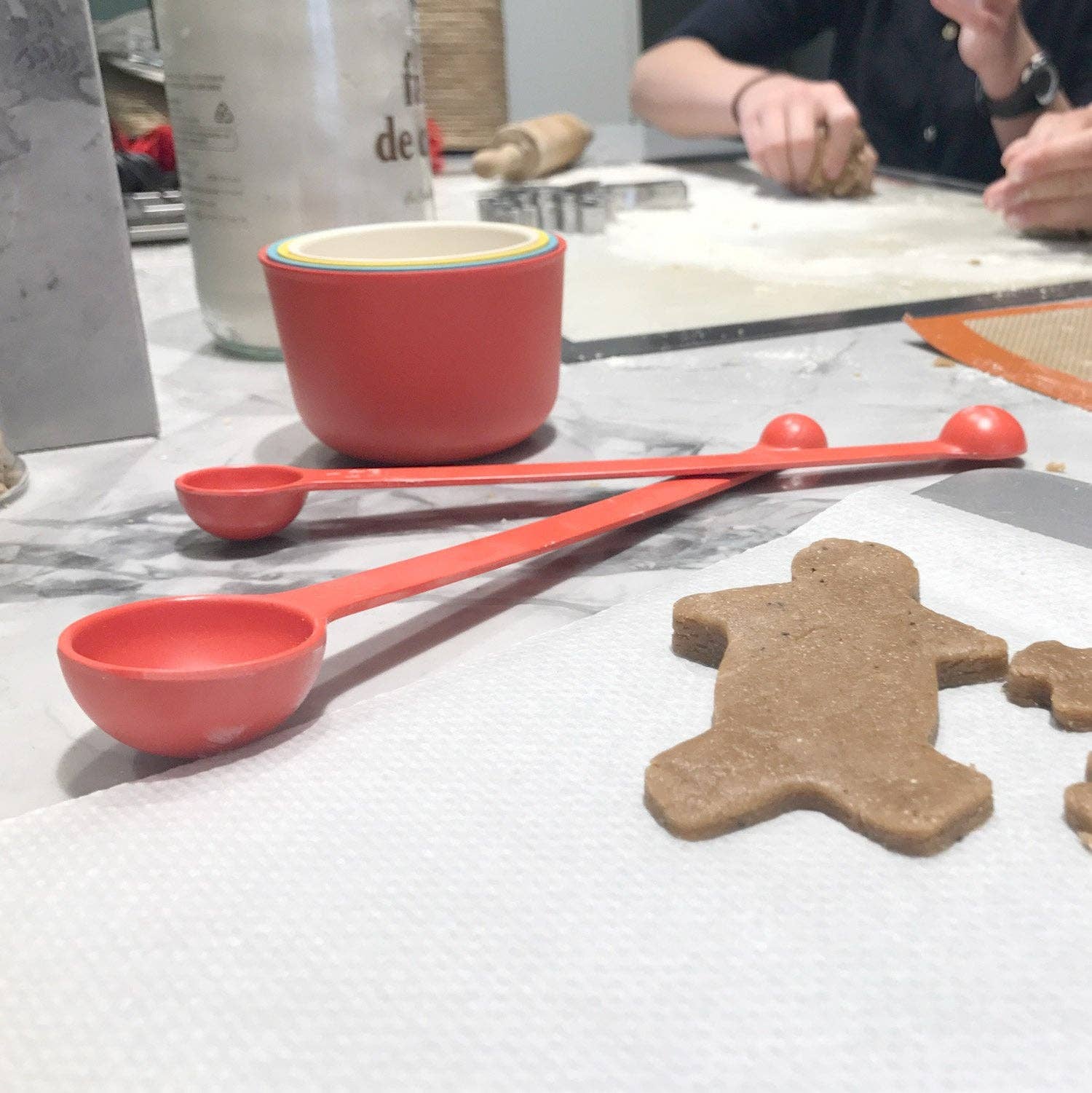 Pronto Measuring Spoon Set | Tomato