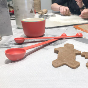 Pronto Measuring Spoon Set | Tomato