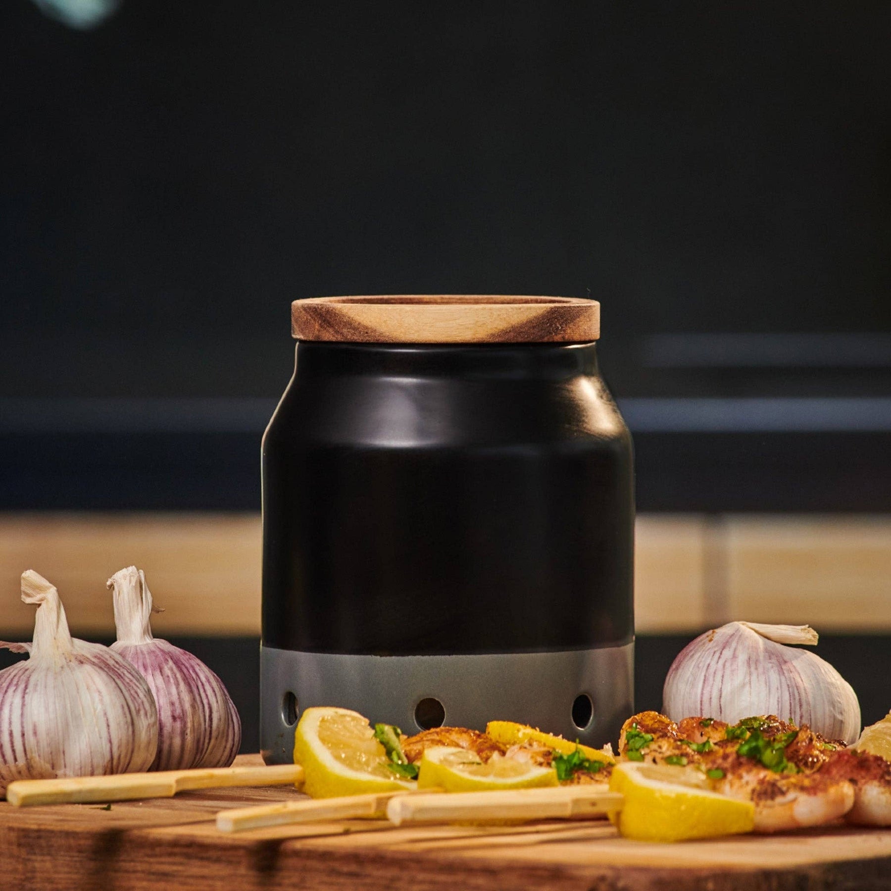 Ceramic Garlic Keeper - DKHB [Zyliss, Cole & Mason, Swissmar, AdHoc, Ken Hom] - bluecashew kitchen homestead