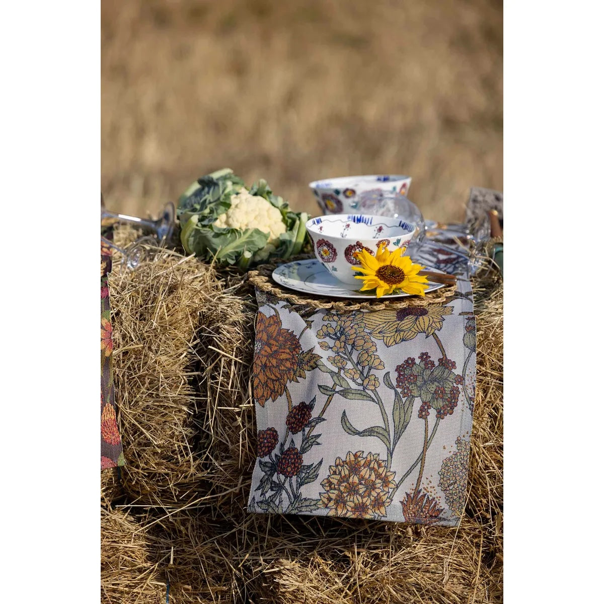 Humledal Table Runner