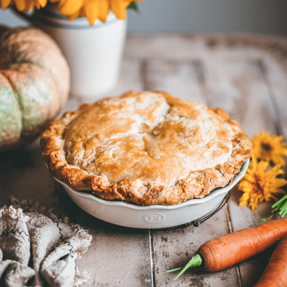 175th Anniversary Pie Dish | Green + Ivory