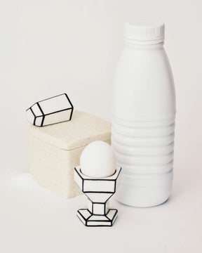 Egg Cup | White - Black Carte Blanche