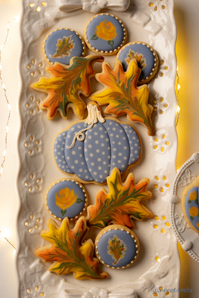 Cookie Decorating with Amber Spiegel: Autumn Edition | Sunday 10.11.26 @ 2pm